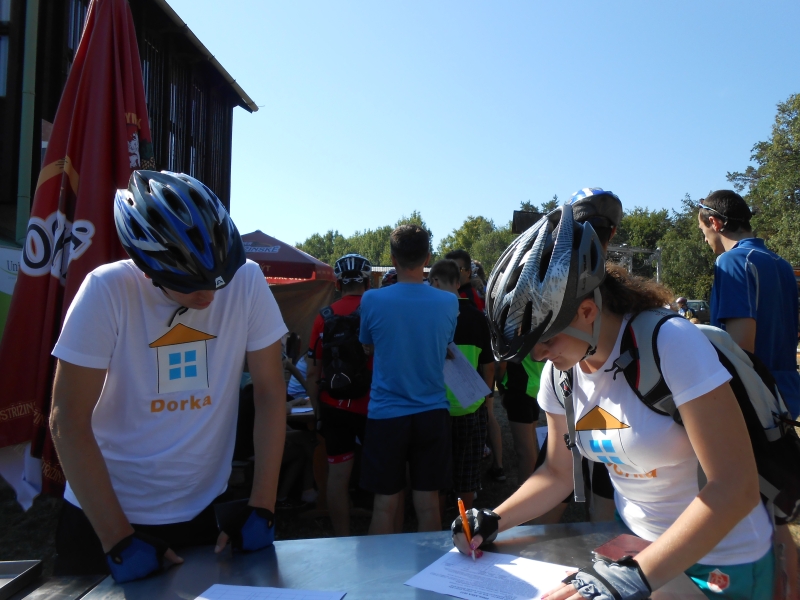 Zamestnanci Centra Dorka sa „zabávali“ na bicykli